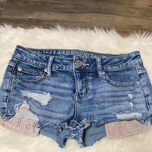 American Eagle Outfitters Ripped Blue Jean Shorts, size 4, EUC